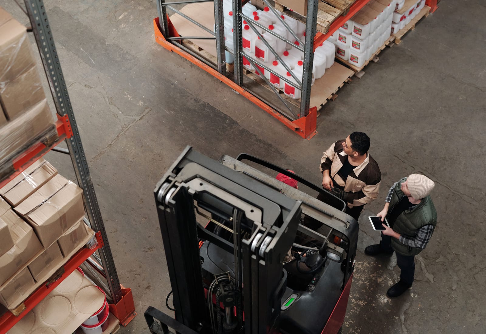 Distribution warehouse